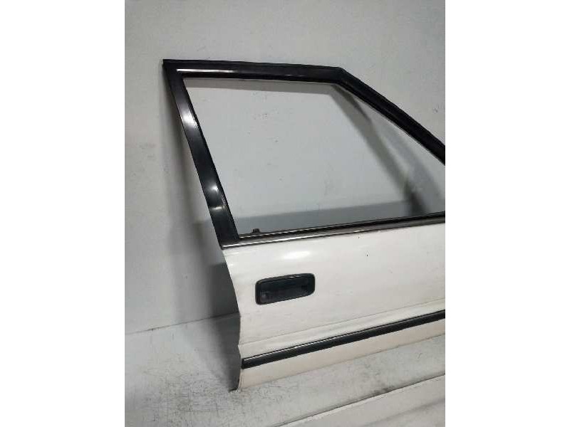 Recambio de puerta delantera derecha para toyota corolla 1.6 referencia OEM IAM  5P 