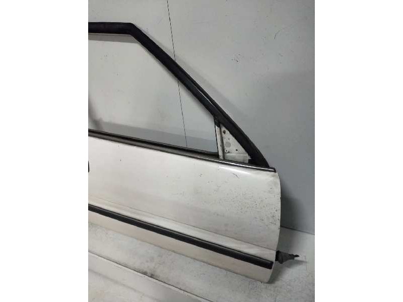 Recambio de puerta delantera derecha para toyota corolla 1.6 referencia OEM IAM  5P 
