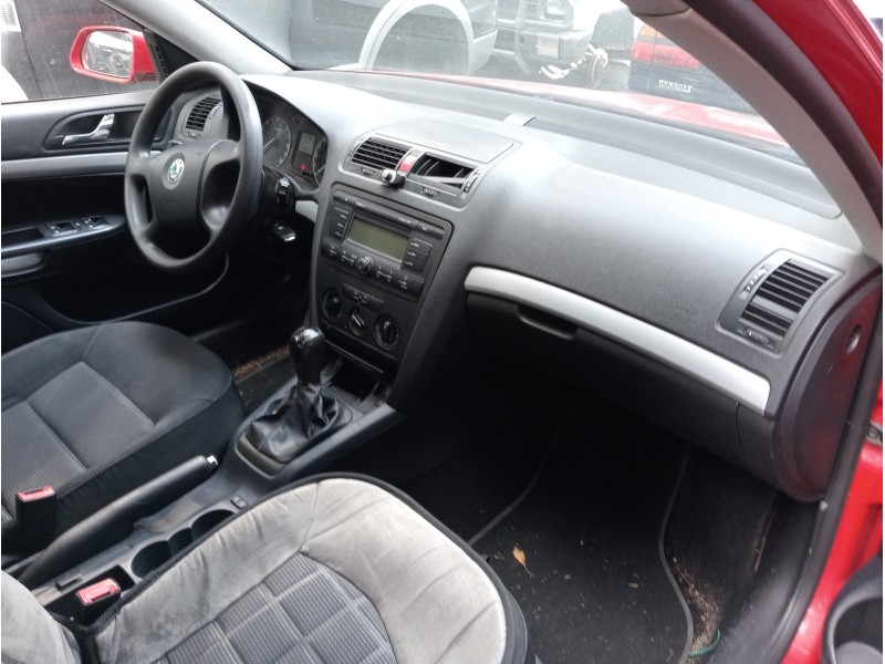 skoda octavia combi (1z5) del año 2007
