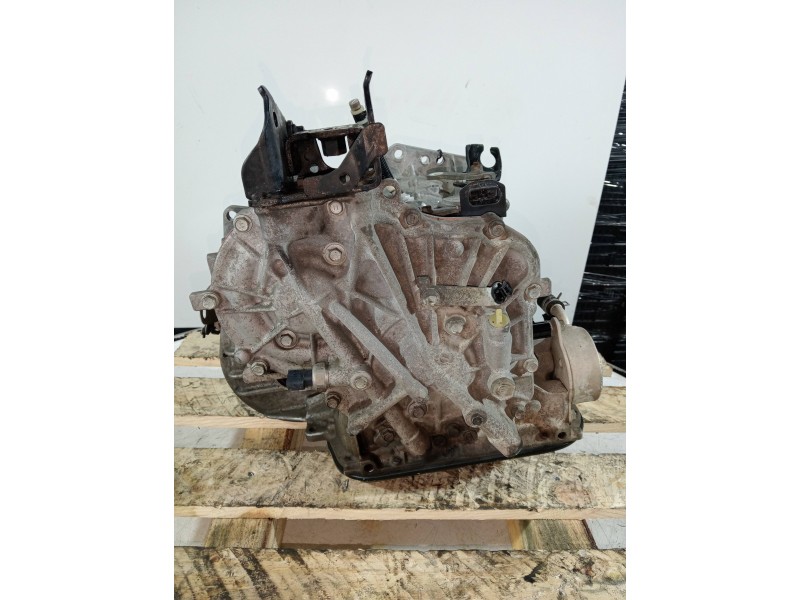 Recambio de caja cambios para toyota iq básico referencia OEM IAM 10128003A  