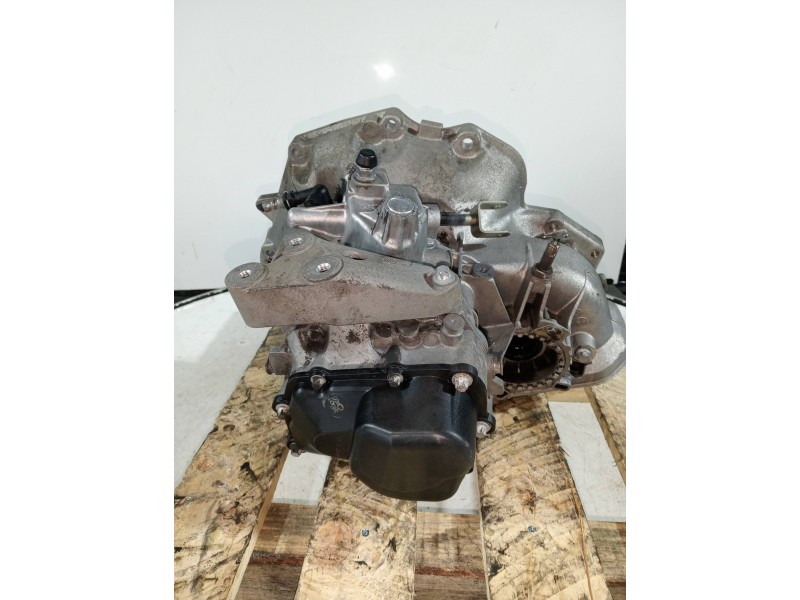 Recambio de caja cambios para opel astra gtc navi referencia OEM IAM A08438436T 463945 5V