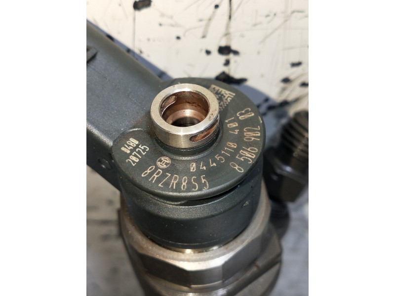 Recambio de inyector para mini mini (r56) one d referencia OEM IAM 850690203  