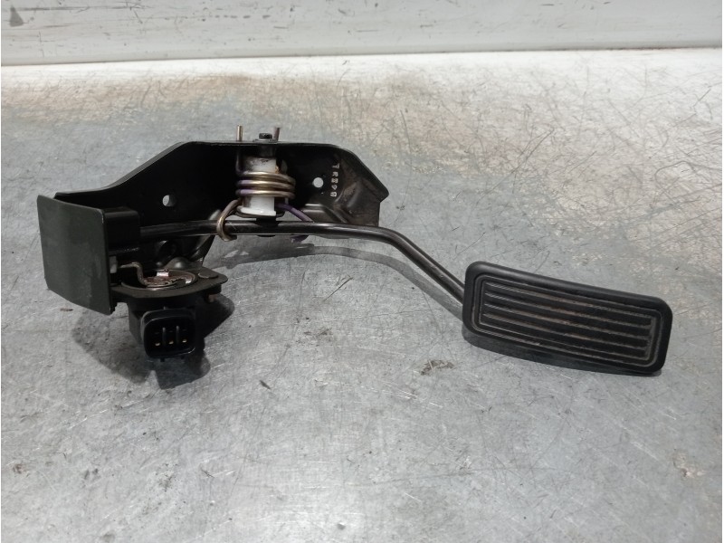 Recambio de potenciometro pedal para toyota corolla (e12) 2.0 d-cat referencia OEM IAM   