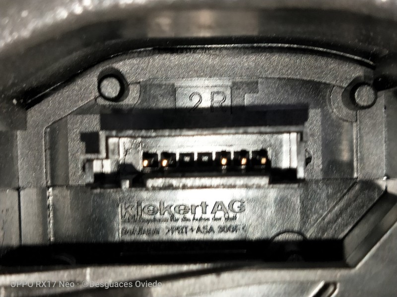 Recambio de motor cierre centralizado delantero derecho para bmw serie 7 (f01/f02) 740d xdrive referencia OEM IAM 7202146 A05370