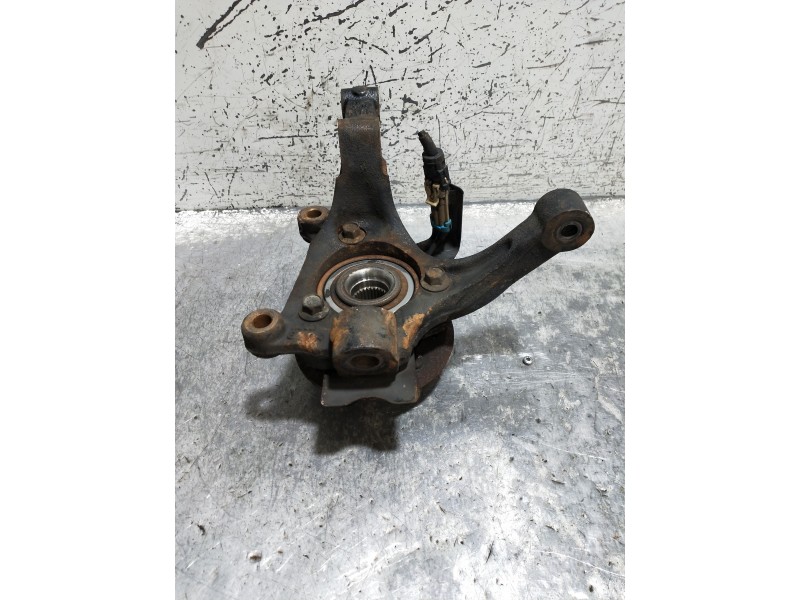 Recambio de mangueta delantera derecha para chevrolet captiva 2.0 vcdi ls referencia OEM IAM   