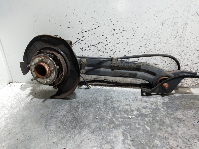 Recambio de mangueta trasera izquierda para chevrolet captiva 2.0 vcdi ls referencia OEM IAM   