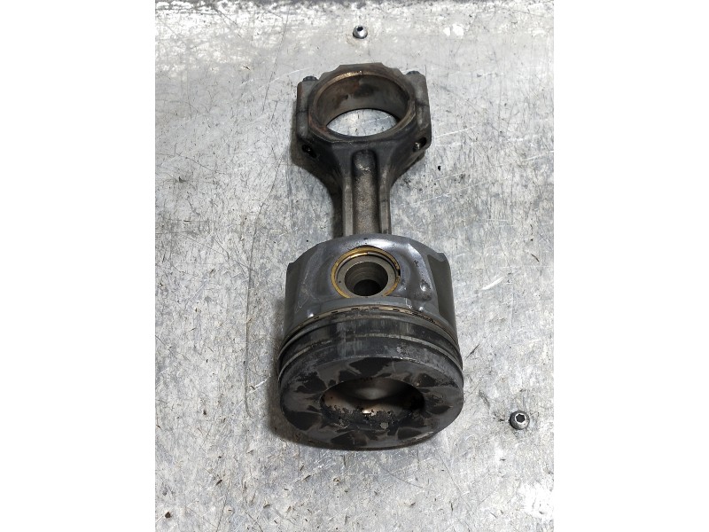 Recambio de piston para chevrolet captiva 2.0 vcdi ls referencia OEM IAM   