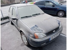 ford fiesta berlina (dx) del año 2001