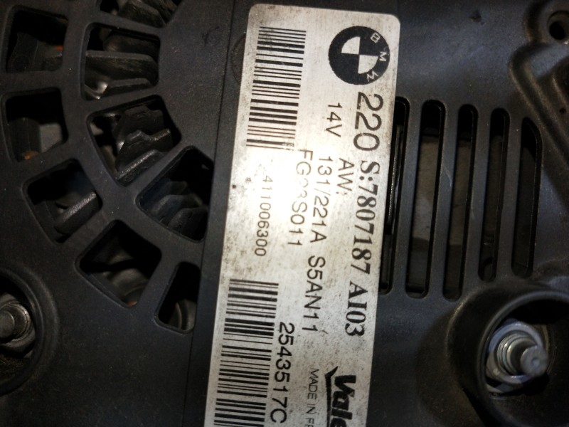Recambio de alternador para bmw serie 7 (f01/f02) 740d xdrive referencia OEM IAM 7807187AI03  