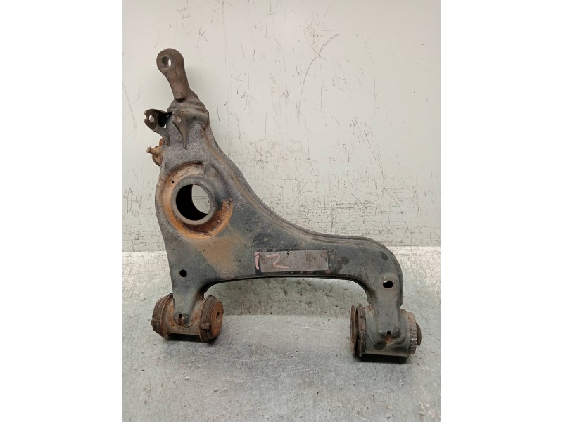 Recambio de brazo suspension inferior delantero izquierdo para mercedes clase e (w210) berlina diesel 300 diesel (210.020) refer