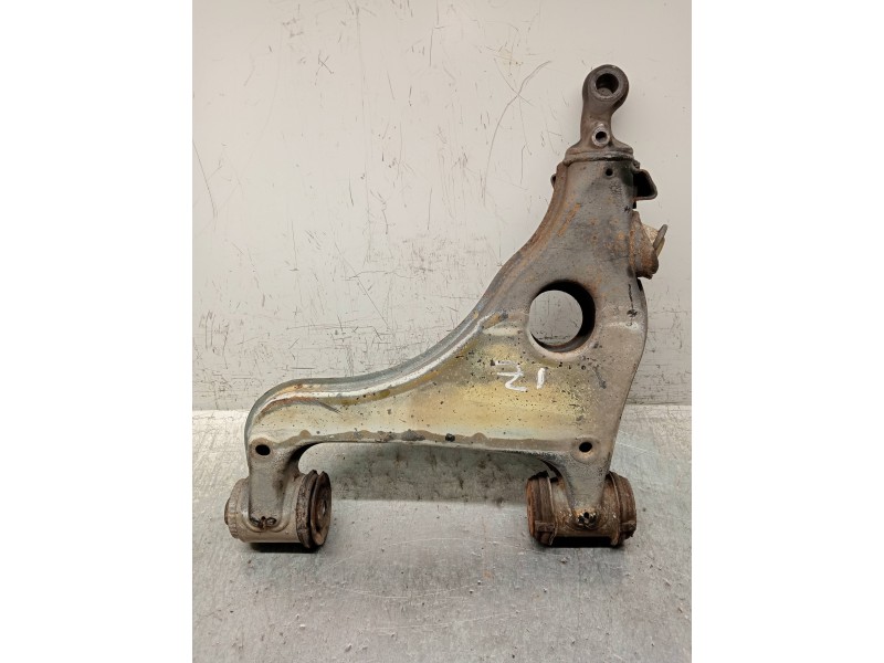 Recambio de brazo suspension inferior delantero izquierdo para mercedes clase e (w210) berlina diesel 300 diesel (210.020) refer