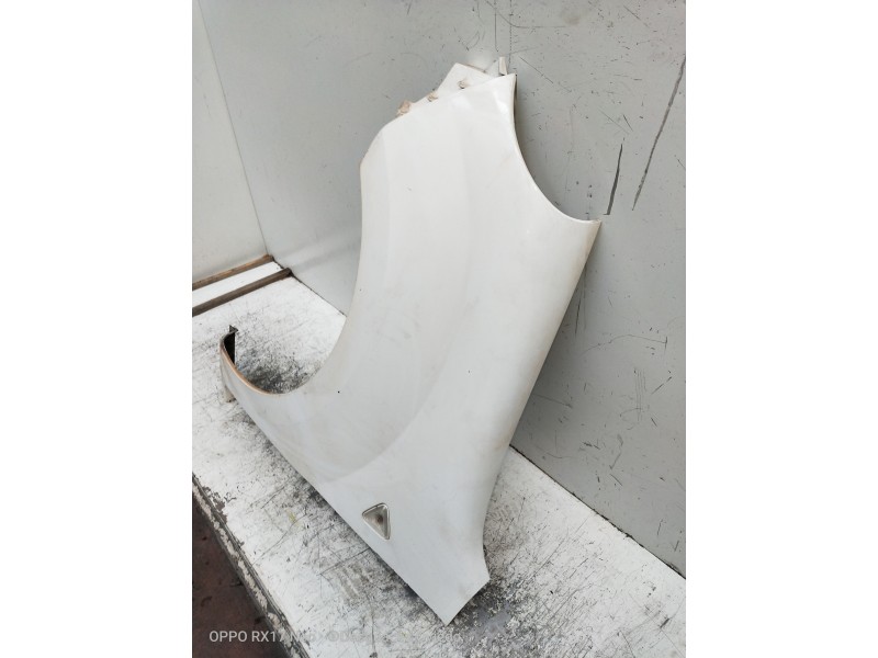 Recambio de aleta delantera izquierda para renault kangoo dynamique referencia OEM IAM   