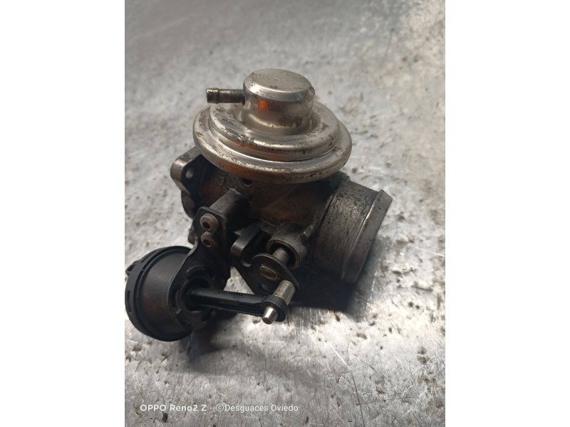 Recambio de valvula egr para seat leon (1m1) signo referencia OEM IAM 038129637  