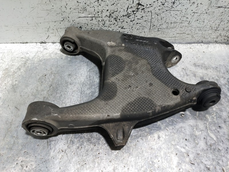 Recambio de brazo suspension inferior trasero izquierdo para bmw serie 7 (f01/f02) 740d xdrive referencia OEM IAM 33326794875  