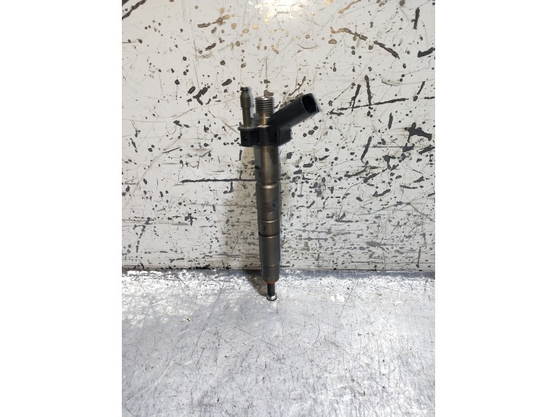 Recambio de inyector para bmw serie 7 (f01/f02) 740d xdrive referencia OEM IAM 780543003  