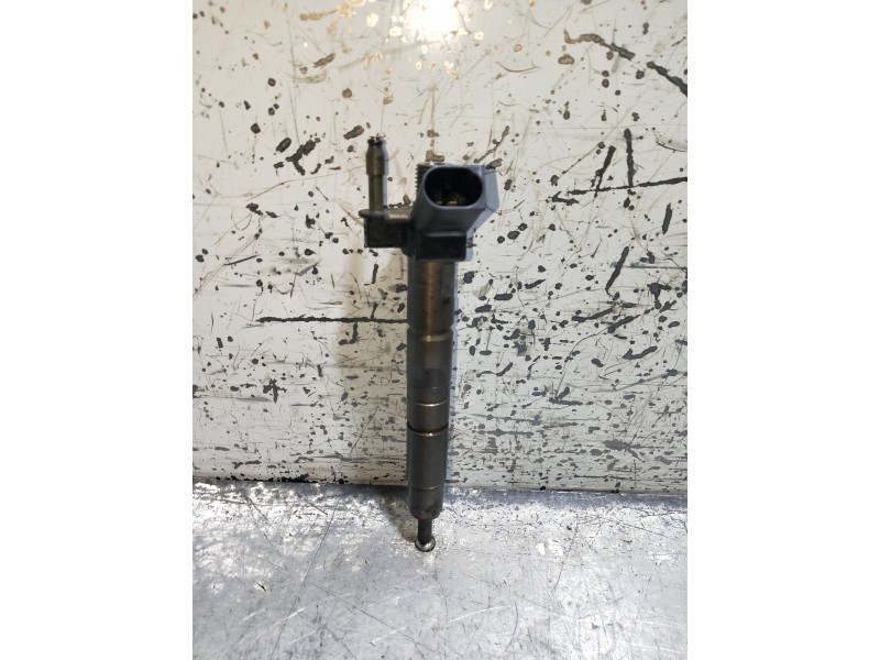 Recambio de inyector para bmw serie 7 (f01/f02) 740d xdrive referencia OEM IAM 780543003  