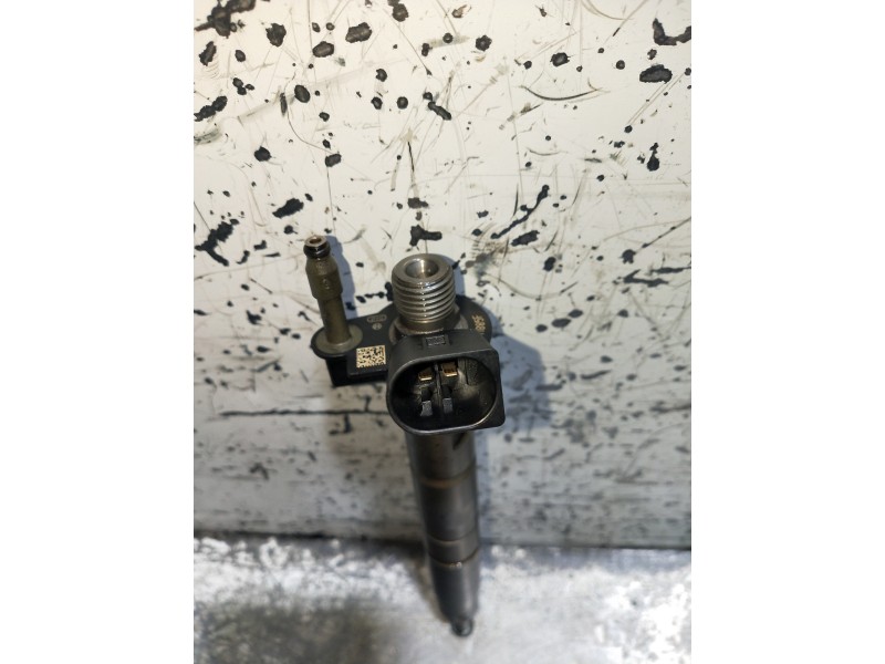 Recambio de inyector para bmw serie 7 (f01/f02) 740d xdrive referencia OEM IAM 780543003  