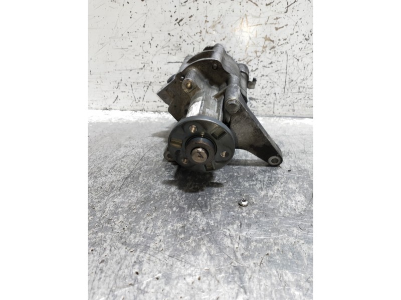 Recambio de bomba direccion para bmw serie 7 (f01/f02) 740d xdrive referencia OEM IAM 679649103  