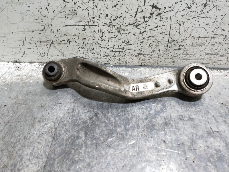 Recambio de brazo suspension superior trasero derecho para bmw serie 7 (f01/f02) 740d xdrive referencia OEM IAM   