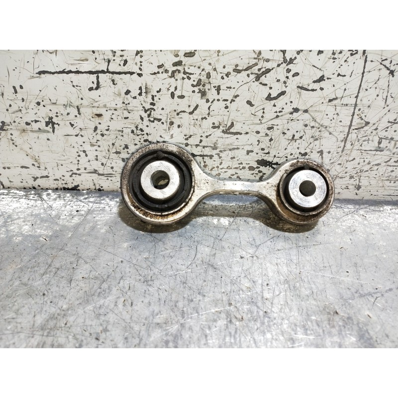 Recambio de brazo suspension superior trasero derecho para bmw serie 7 (f01/f02) 740d xdrive referencia OEM IAM   