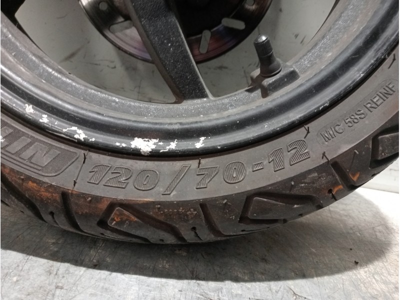 Recambio de rueda para sym orbit 50 2t referencia OEM IAM DELANTERA  120/70/12