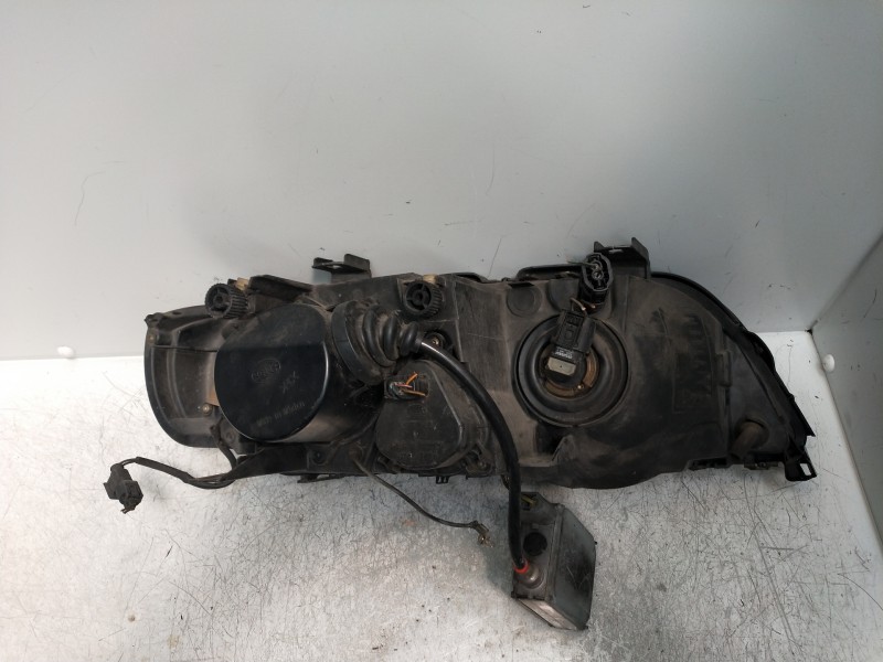 Recambio de faro izquierdo para bmw x5 (e53) 3.0d referencia OEM IAM 5DV00776041 8386708 XENON