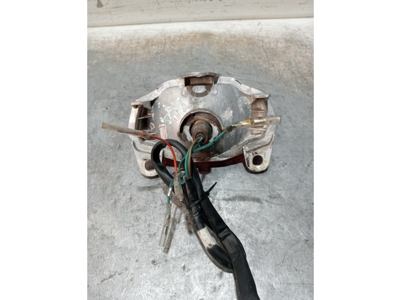 Recambio de piloto trasero central para sym orbit 50 2t referencia OEM IAM   