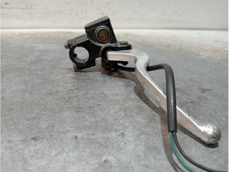 Recambio de maneta exterior delantera derecha para sym orbit 50 2t referencia OEM IAM   VER OBSERVACIONES