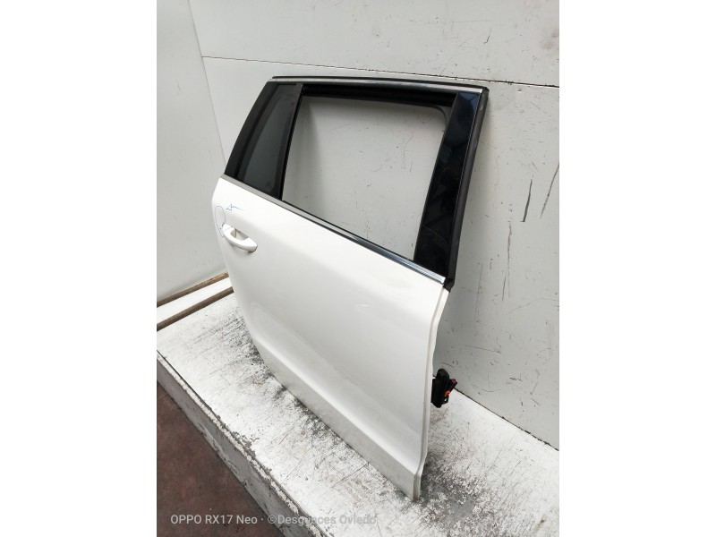 Recambio de puerta trasera derecha para skoda superb combi (3t5) 2.0 tdi dpf referencia OEM IAM   5P