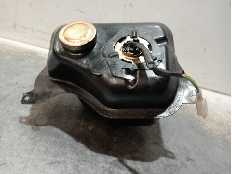 Recambio de deposito combustible para sym orbit 50 2t referencia OEM IAM   