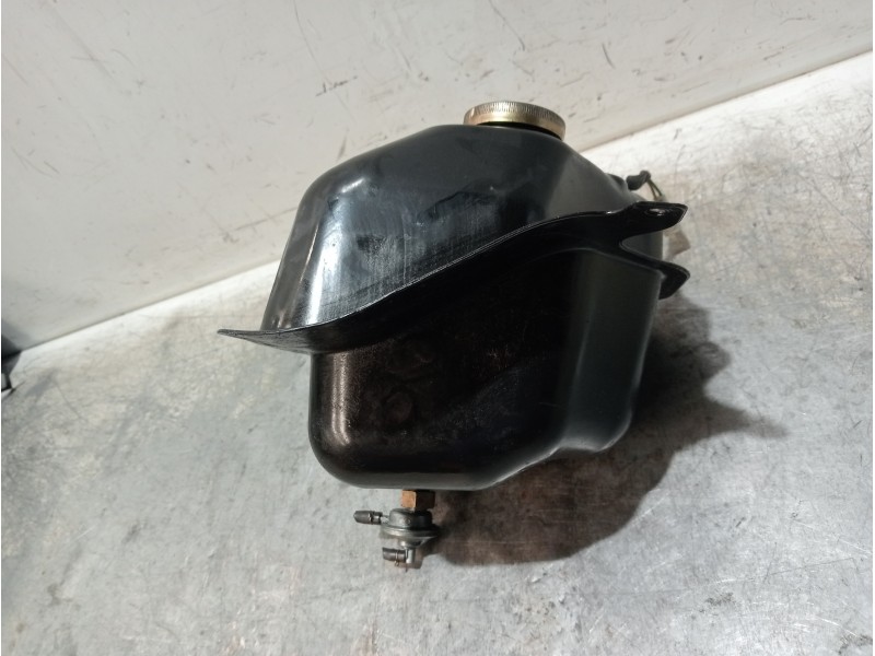 Recambio de deposito combustible para sym orbit 50 2t referencia OEM IAM   