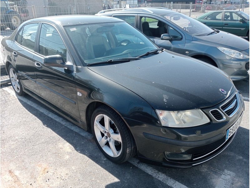 saab 9-3 berlina del año 2004