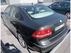 saab 9-3 berlina del año 2004 2