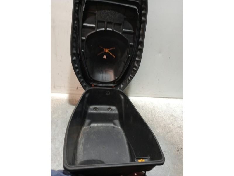 Recambio de asiento para sym orbit 50 2t referencia OEM IAM   