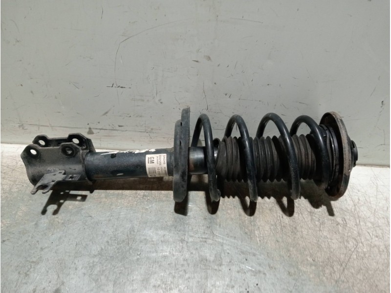 Recambio de amortiguador delantero derecho para opel vectra c berlina cosmo referencia OEM IAM 13214374  