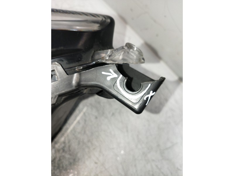 Recambio de faro izquierdo para ford mondeo lim. hybrid vignale referencia OEM IAM ES7313D155AH XENON ¡OJO! VER FOTOS PATILLA RO