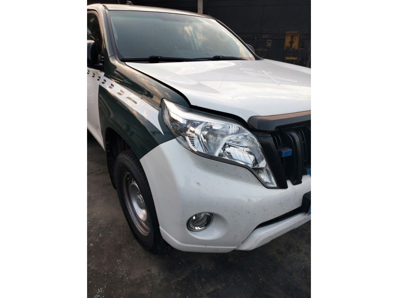 toyota land cruiser (j15) del año 2015