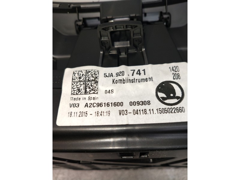 Recambio de cuadro instrumentos para skoda spaceback (5h) 1.4 tdi dpf referencia OEM IAM 5JA920741 A2C96161600 150522660