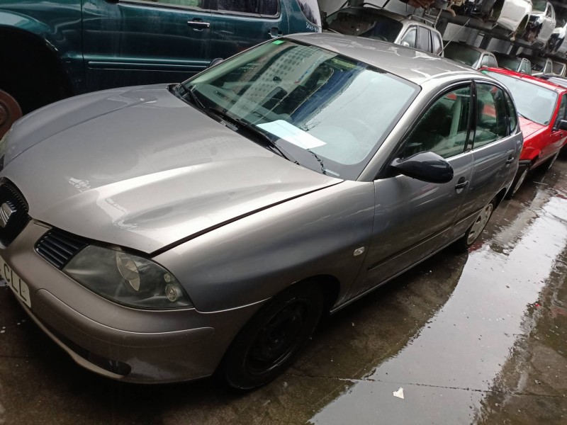 seat ibiza (6l1) del año 2003