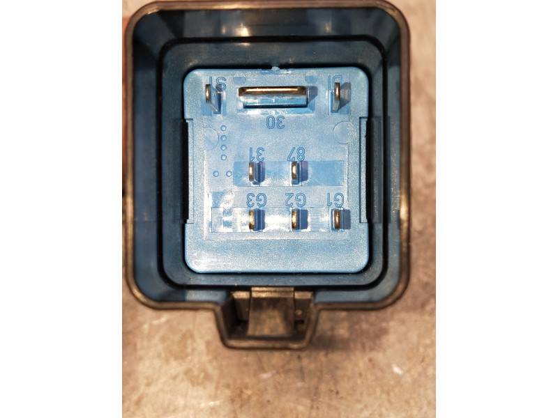 Recambio de caja precalentamiento para skoda spaceback (5h) 1.4 tdi dpf referencia OEM IAM 04B907281 51299067 