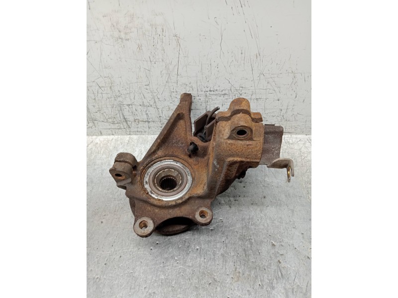 Recambio de mangueta delantera izquierda para citroen xsara picasso 1.6 hdi 110 exclusive referencia OEM IAM   