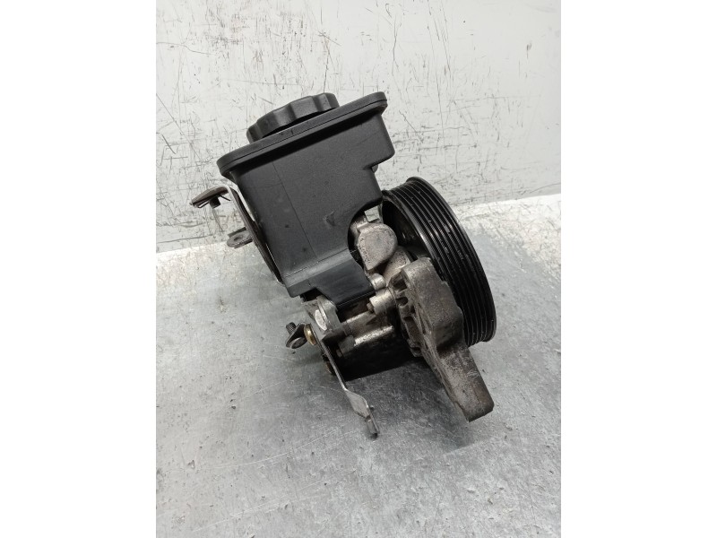 Recambio de bomba direccion para bmw serie 3 berlina (e46) 320d referencia OEM IAM 7692974519 6756575 