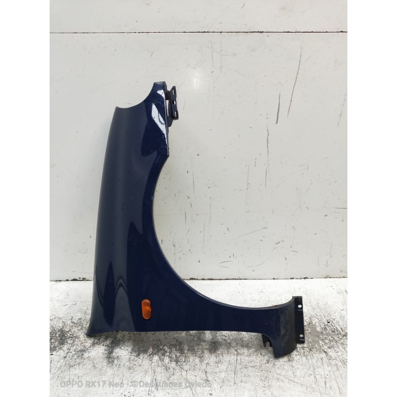 Recambio de aleta delantera derecha para renault clio ii fase i (b/cbo) 1.9 d referencia OEM IAM   