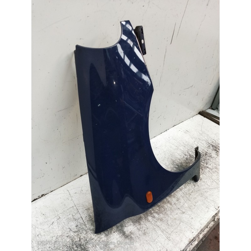 Recambio de aleta delantera derecha para renault clio ii fase i (b/cbo) 1.9 d referencia OEM IAM   