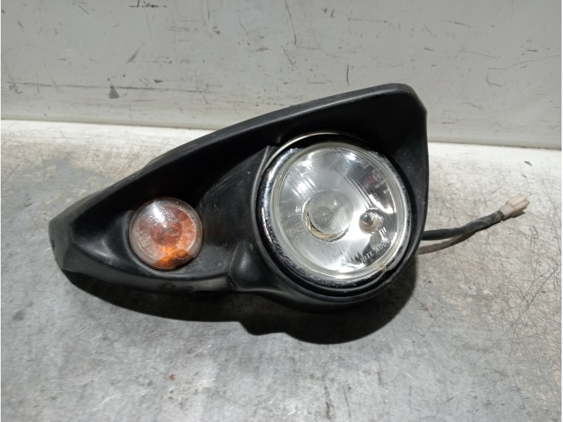 Recambio de faro derecho para adly atv-300 referencia OEM IAM   CON PILOTO