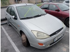ford focus berlina (cak) del año 2000