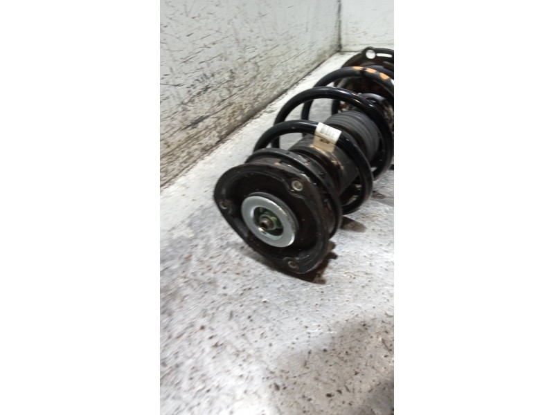 Recambio de amortiguador delantero derecho para skoda karoq (nu) ambition referencia OEM IAM 5Q3413031K  