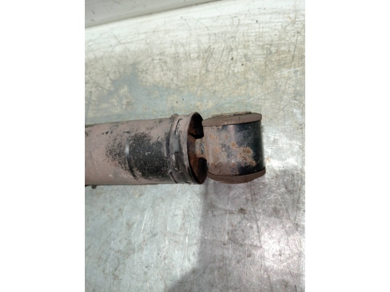 Recambio de amortiguador trasero para renault kangoo dynamique referencia OEM IAM   