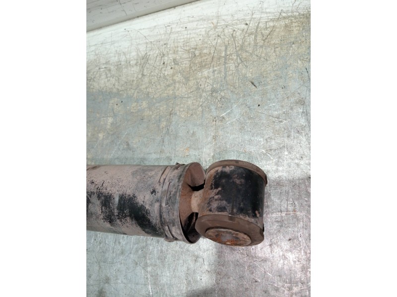 Recambio de amortiguador trasero para renault kangoo dynamique referencia OEM IAM   