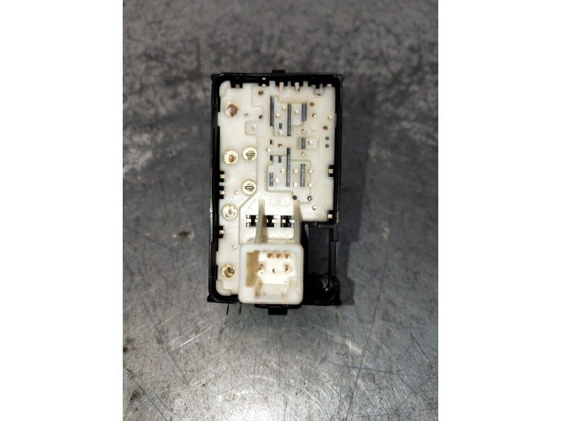 Recambio de mando elevalunas delantero derecho para toyota iq básico referencia OEM IAM   3P